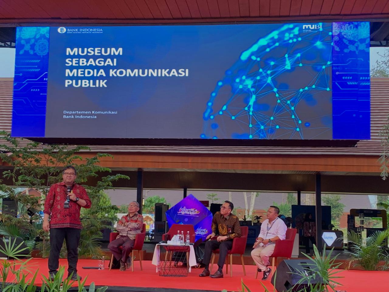 Sani Eka Duta, Direktur Departemen Komunikasi Bank Indonesia, menyampaikan materi dalam Talkshow GENTALA ARASI 2026