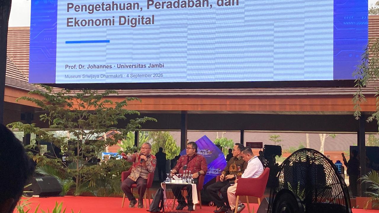Pemaparan materi oleh Prof. Dr. Johannes, S.E., M.Si., Guru Besar Universitas Jambi
